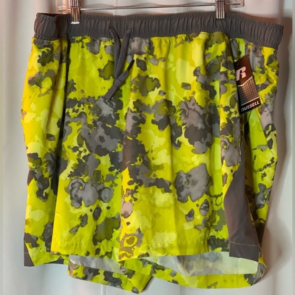 Russell Athletic Mens Camo Performance Shorts Neon Yellow XL RU13100056135PB